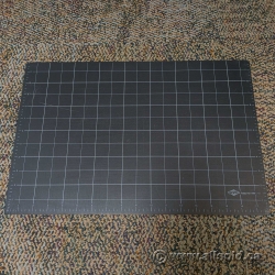 ALVIN 18" x 12" Black Cutting Mat